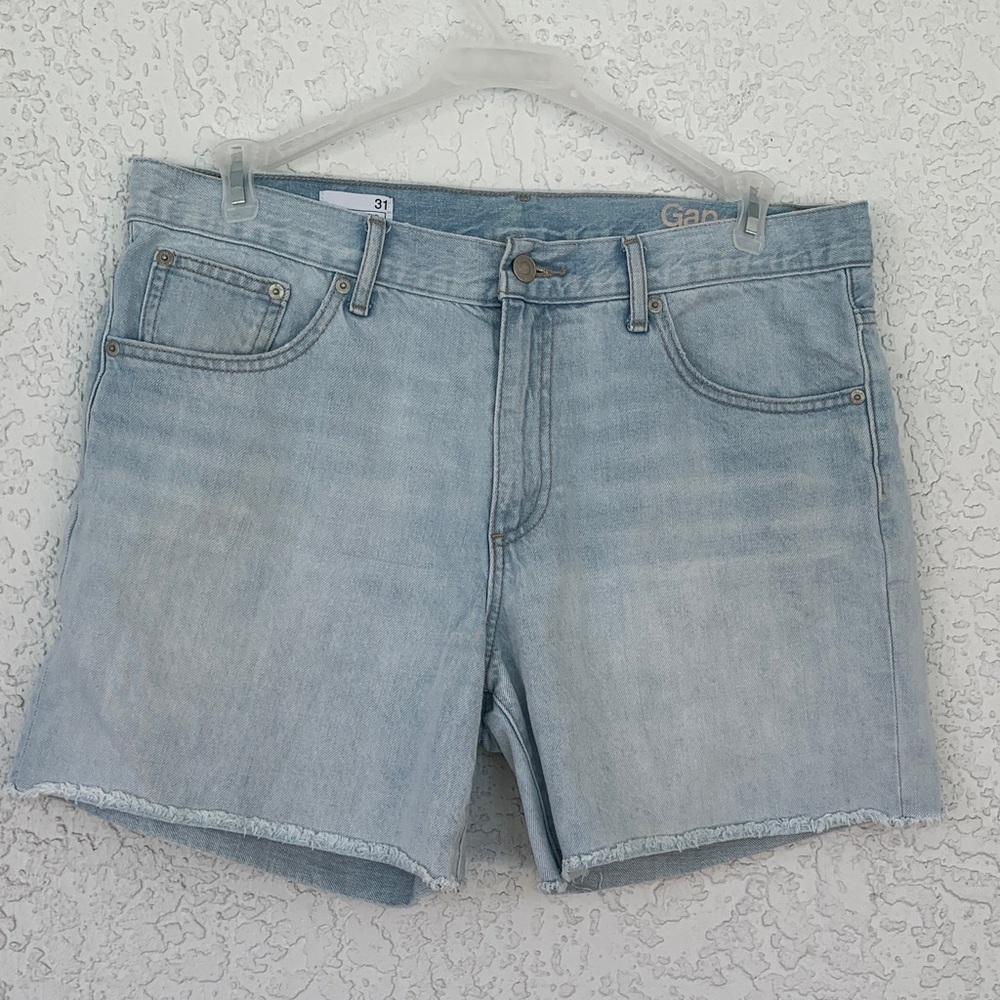 GAP Faded Blue Denim  sexy boyfriend Shorts size 31